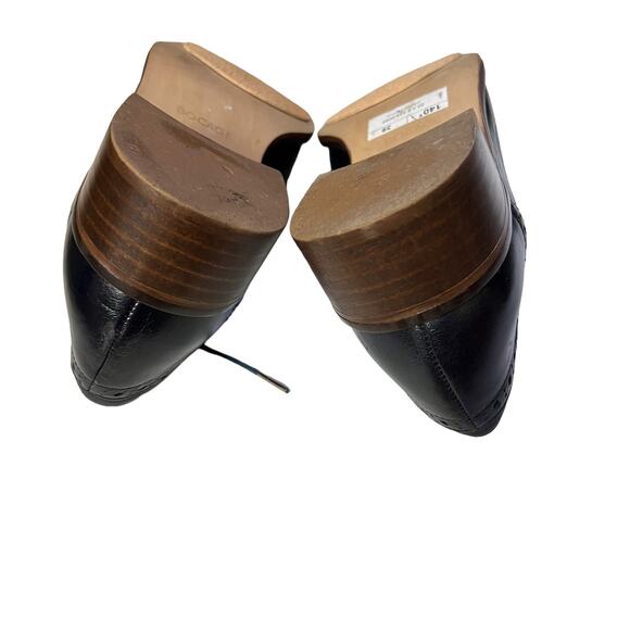 Bocage Carisey Wingtip Oxfords in Marine - Picture 10 of 13